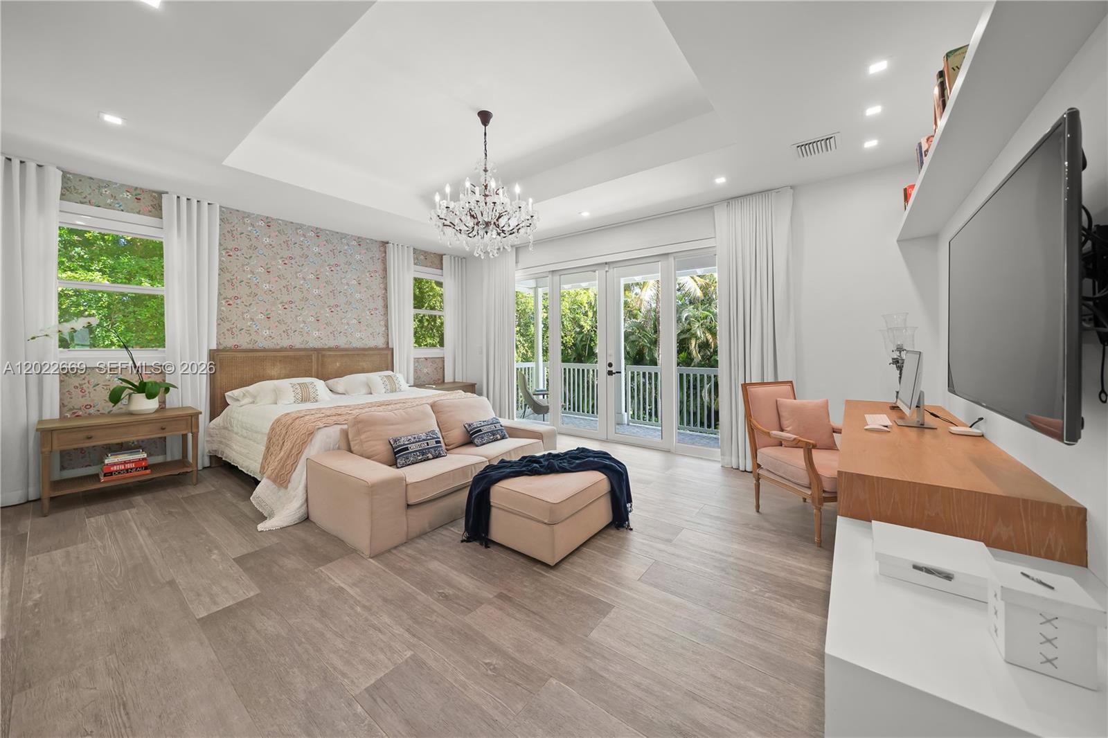 5700 SW 86th St, South Miami FL 33143