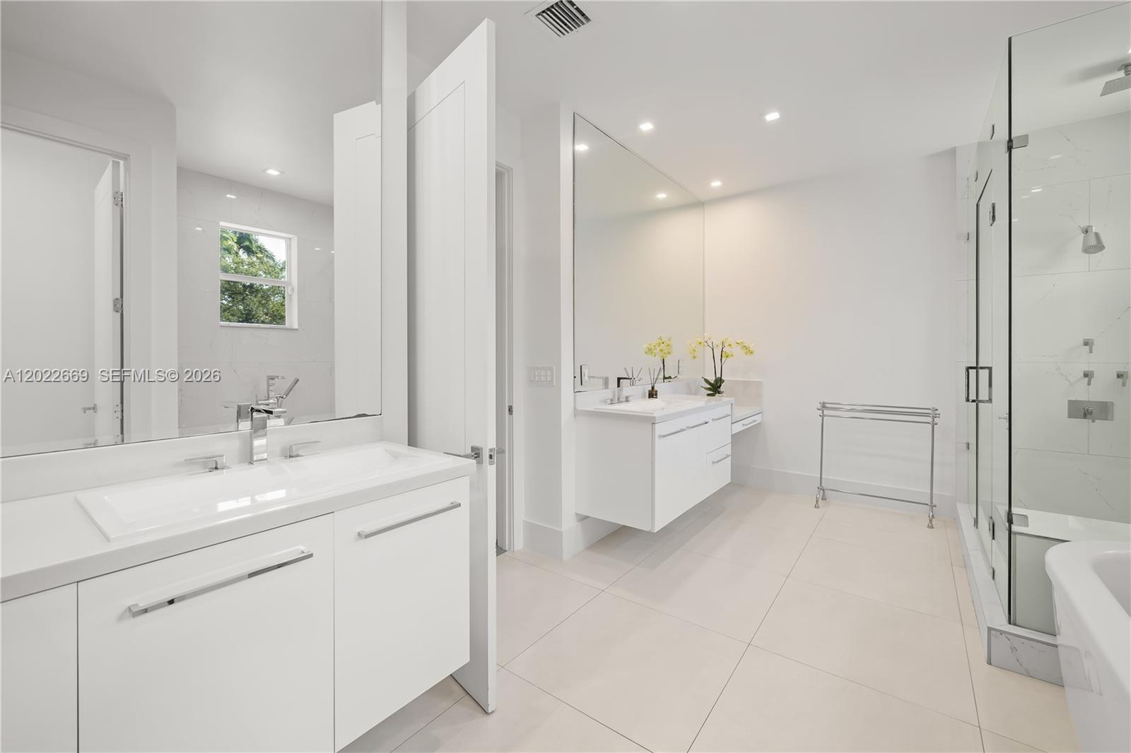5700 SW 86th St, South Miami FL 33143