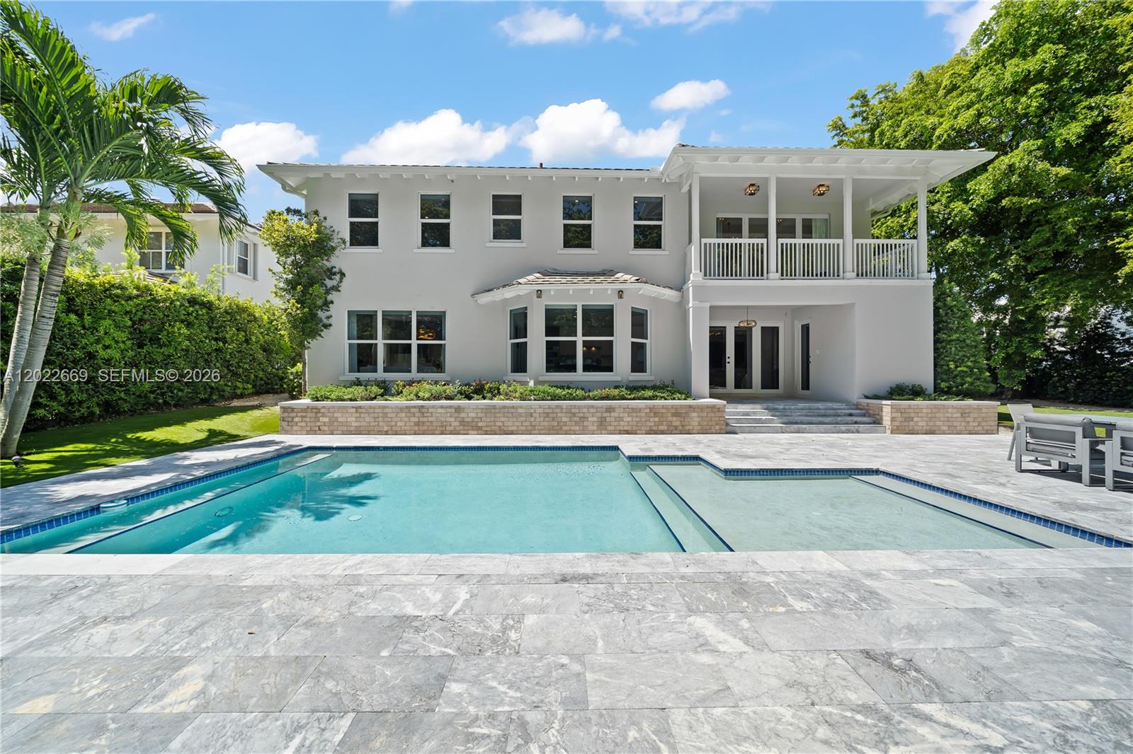 5700 SW 86th St, South Miami FL 33143