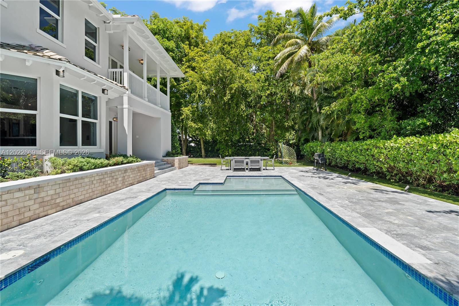 5700 SW 86th St, South Miami FL 33143