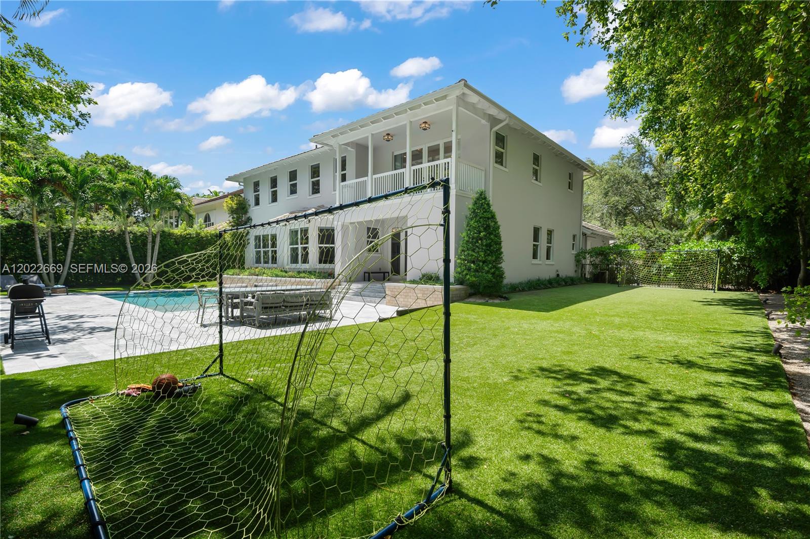 5700 SW 86th St, South Miami FL 33143