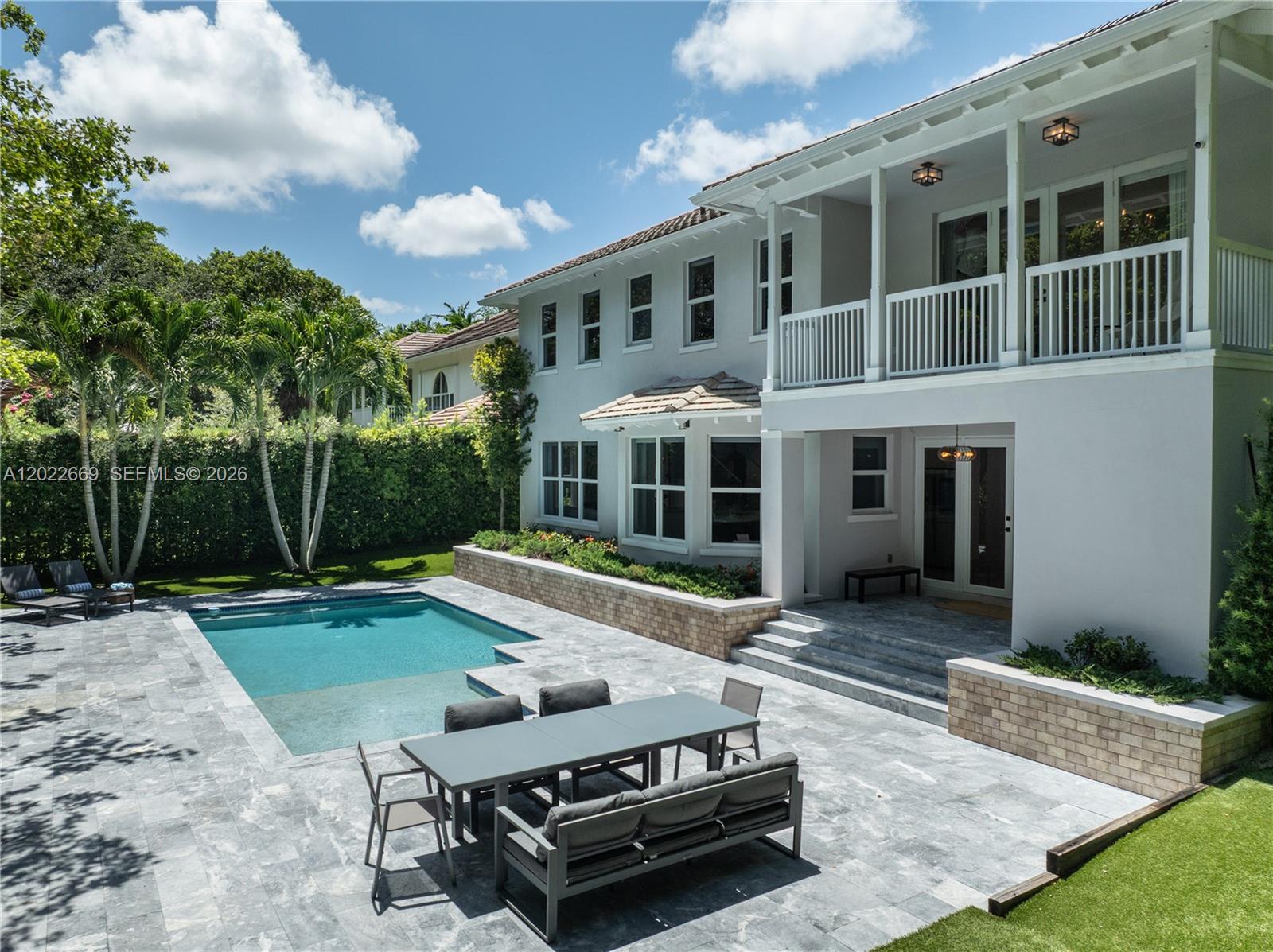 5700 SW 86th St, South Miami FL 33143