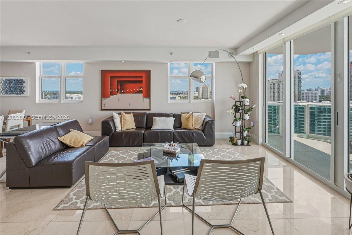 3301 NE 183rd St #2101, Aventura FL 33160