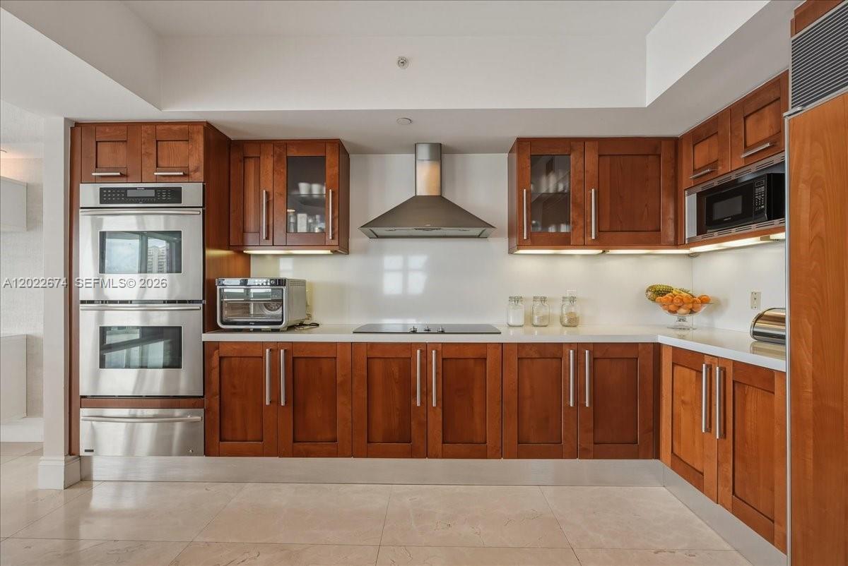 3301 NE 183rd St #2101, Aventura FL 33160