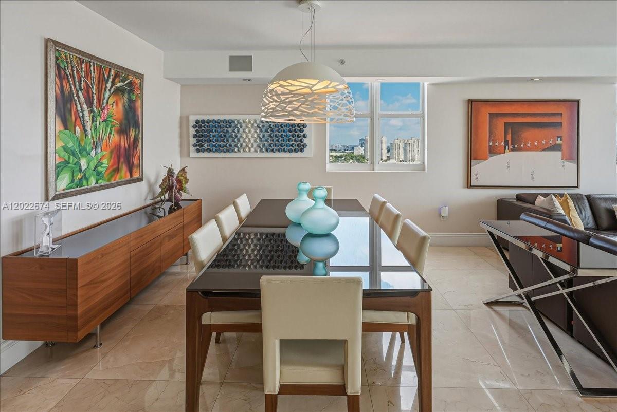 3301 NE 183rd St #2101, Aventura FL 33160