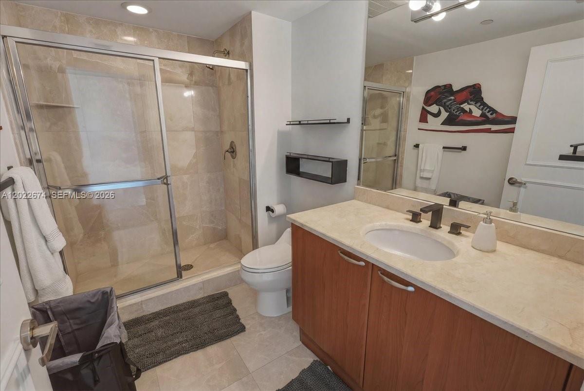 3301 NE 183rd St #2101, Aventura FL 33160