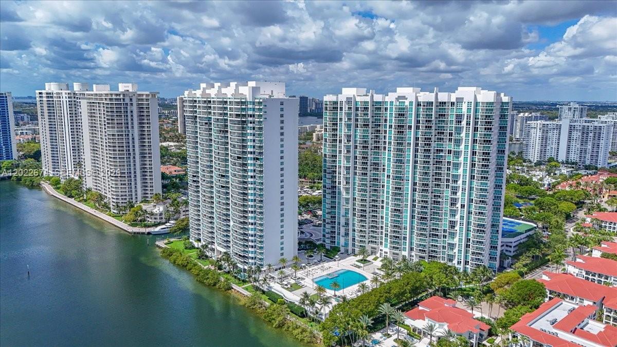 3301 NE 183rd St #2101, Aventura FL 33160