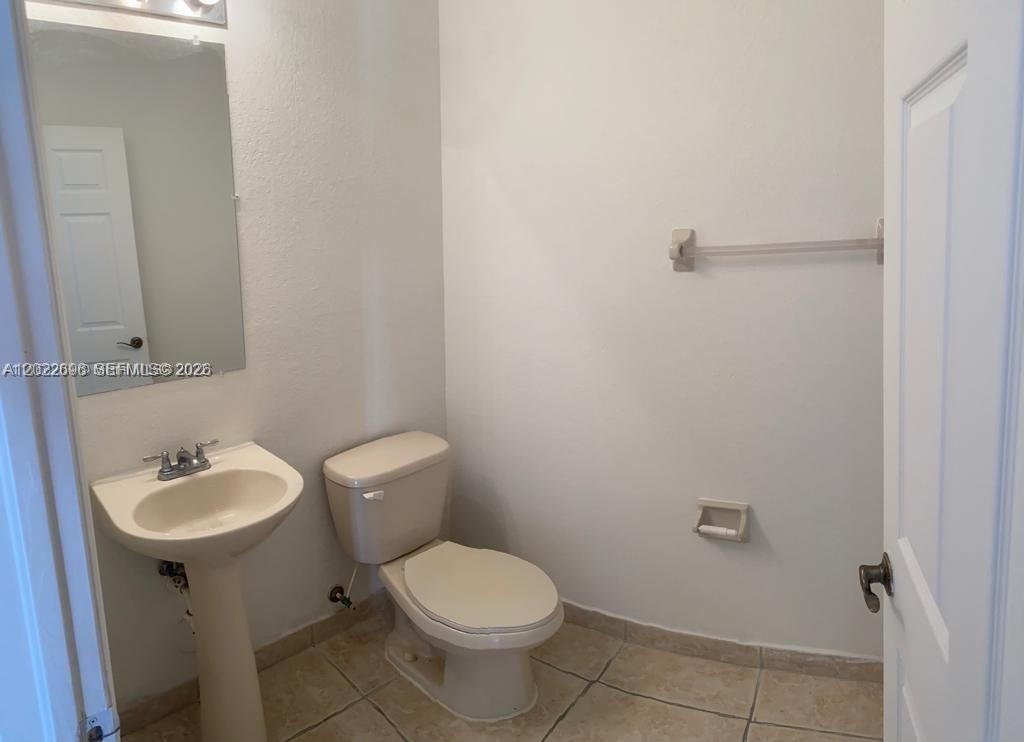 2991 NW 36th Way, Lauderdale Lakes FL 33311