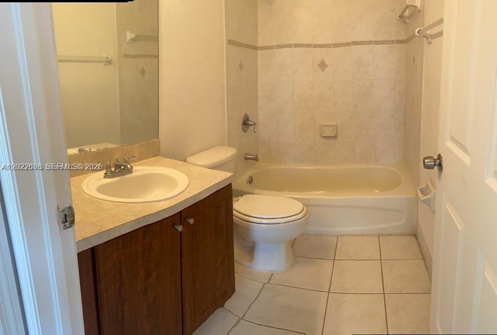 2991 NW 36th Way, Lauderdale Lakes FL 33311