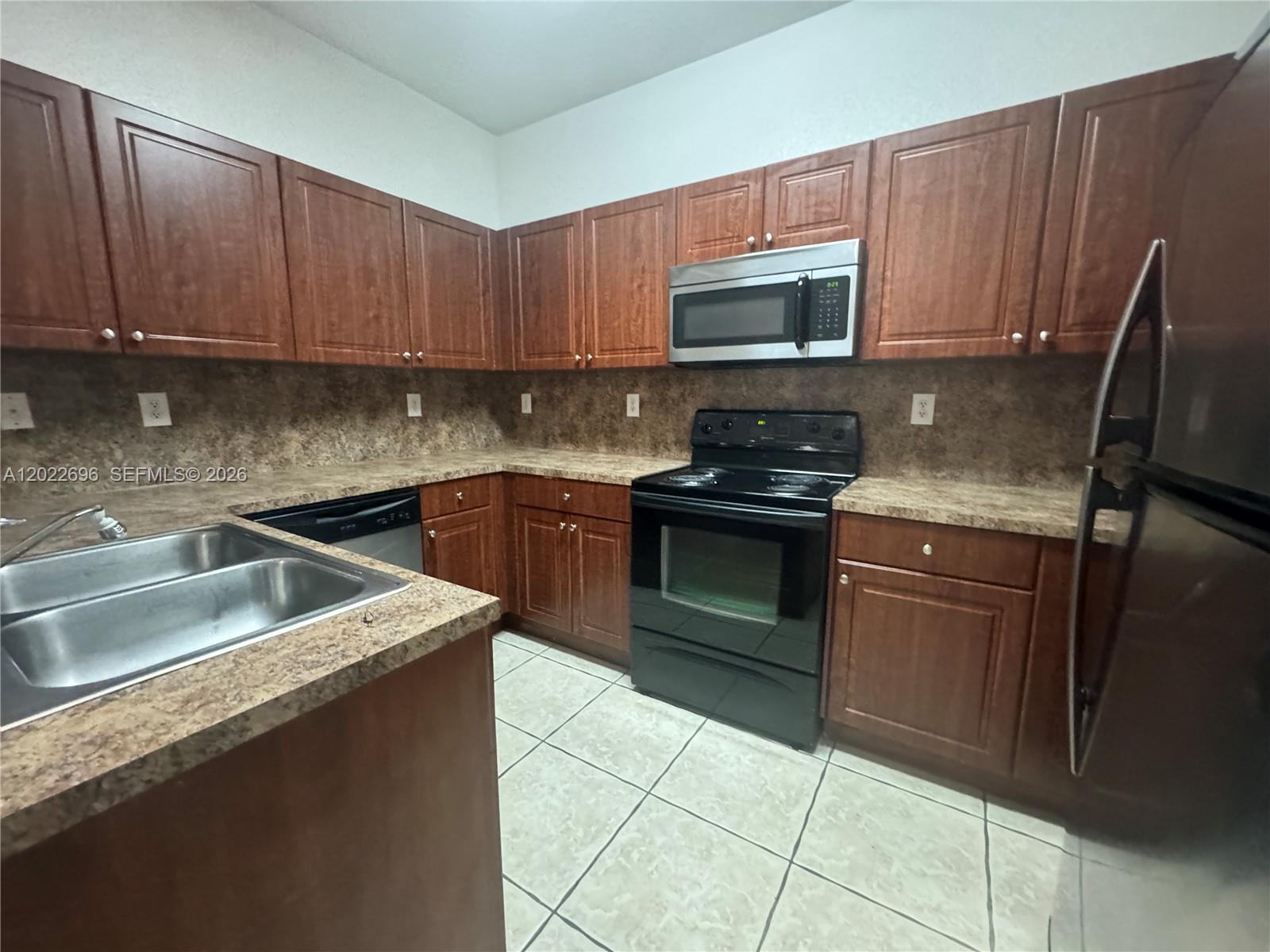 2991 NW 36th Way, Lauderdale Lakes FL 33311