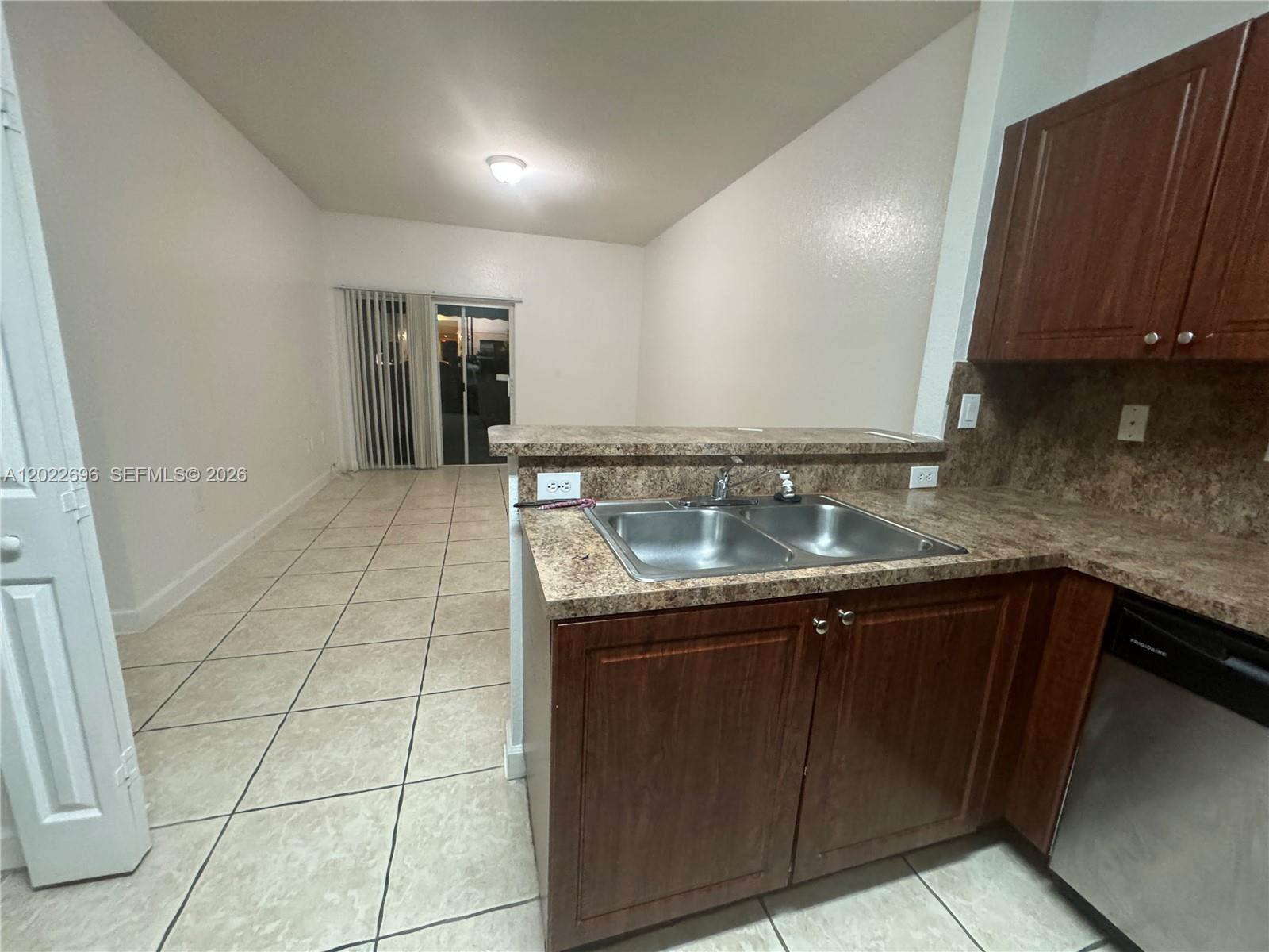 2991 NW 36th Way, Lauderdale Lakes FL 33311
