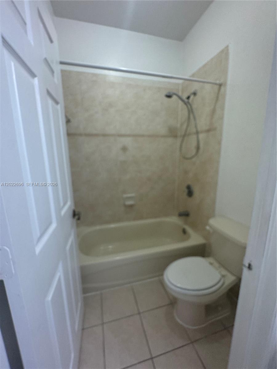 2991 NW 36th Way, Lauderdale Lakes FL 33311