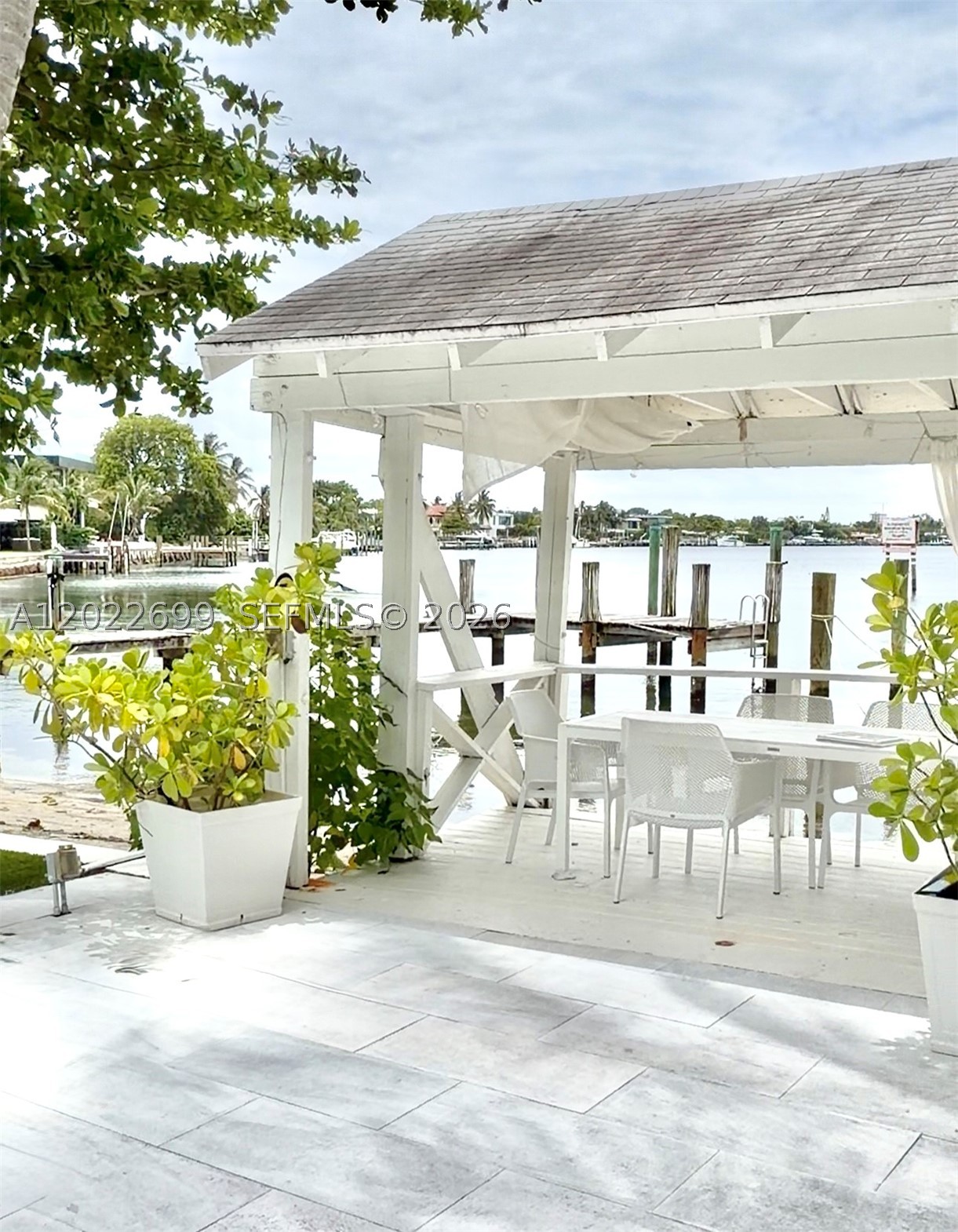 8300 Hawthorne Ave, Miami Beach FL 33141