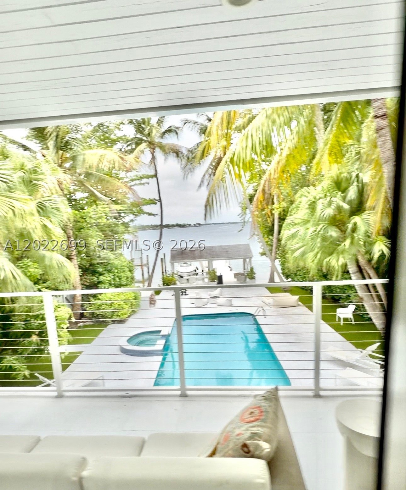 8300 Hawthorne Ave, Miami Beach FL 33141