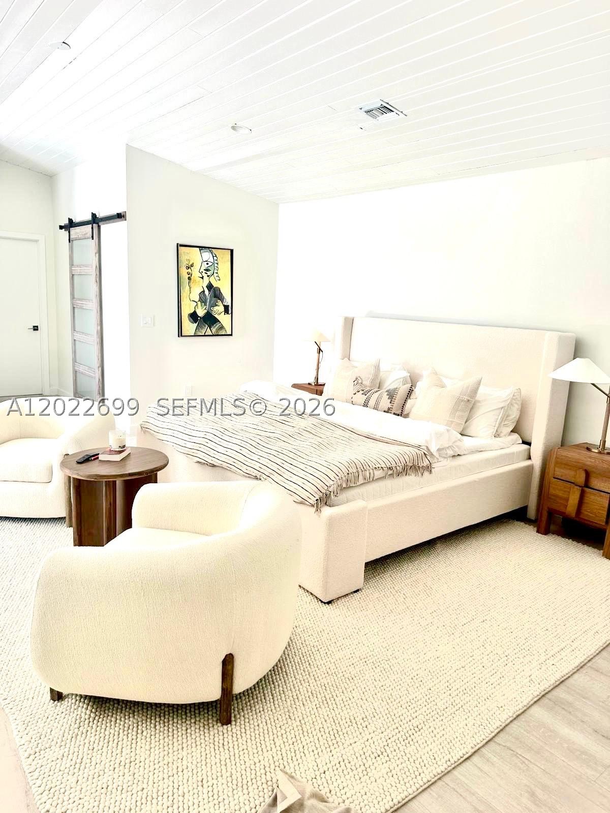 8300 Hawthorne Ave, Miami Beach FL 33141