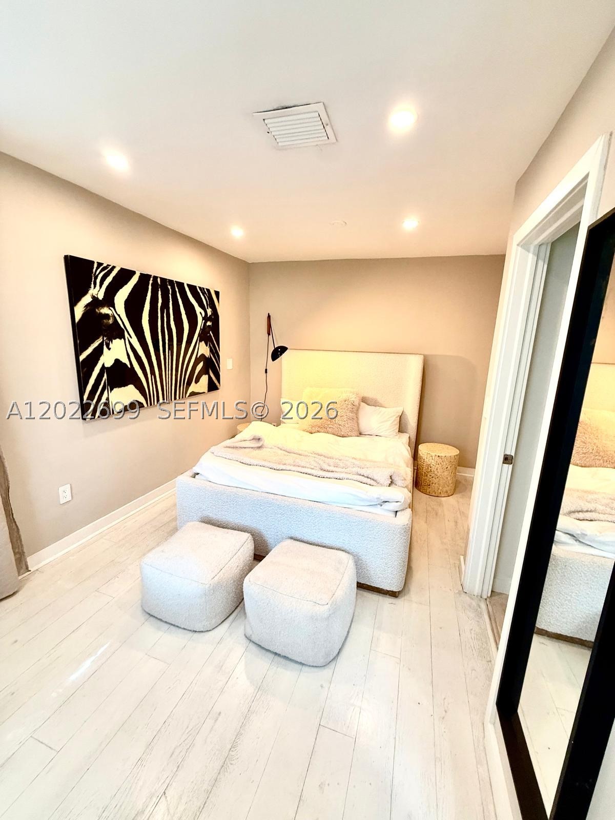 8300 Hawthorne Ave, Miami Beach FL 33141