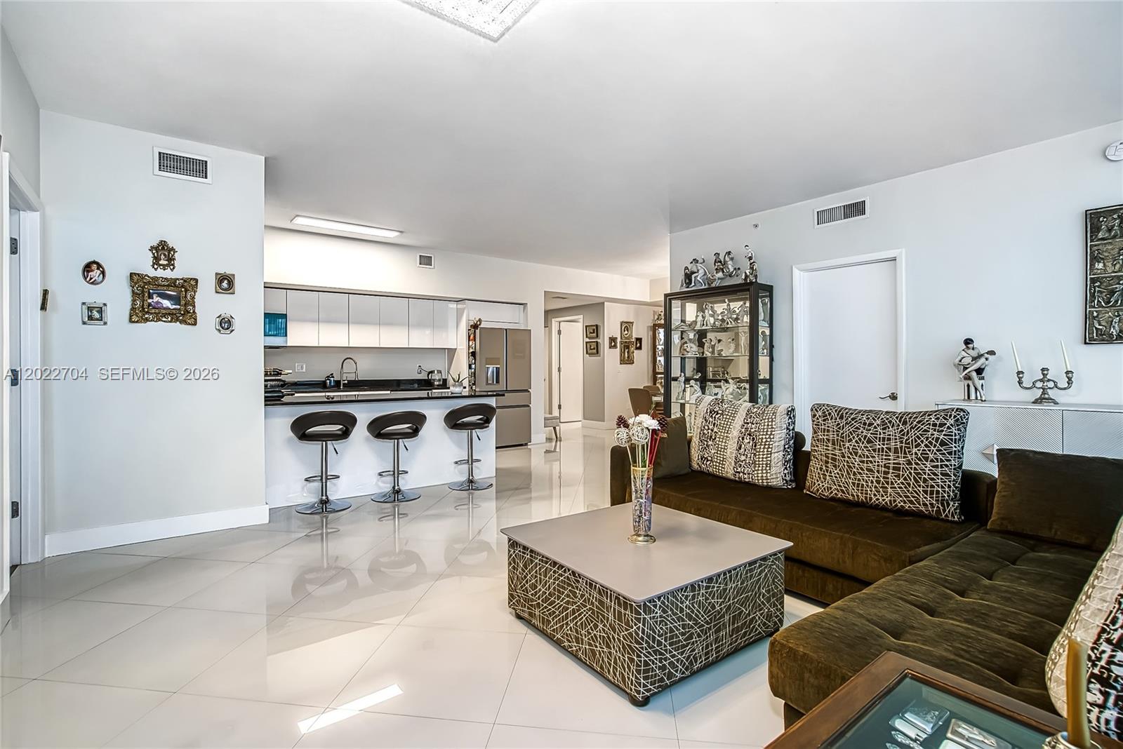 3131 NE 188th St #1-1104, Aventura FL 33180