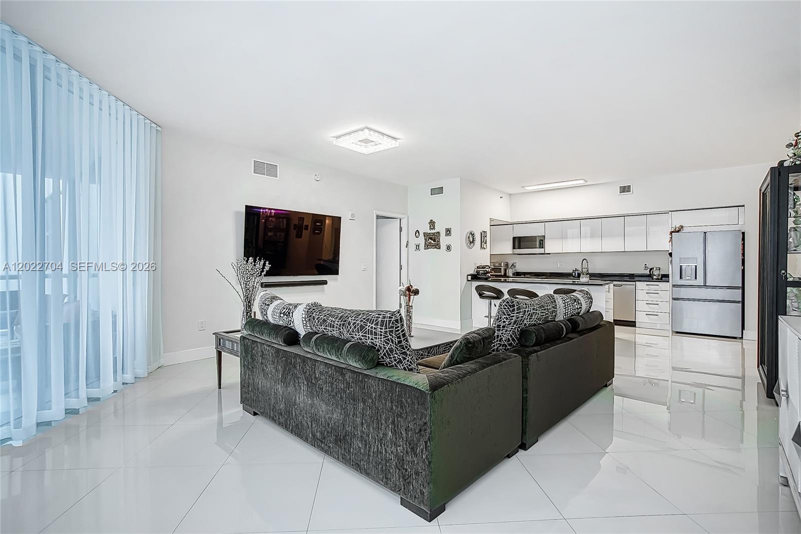 3131 NE 188th St #1-1104, Aventura FL 33180