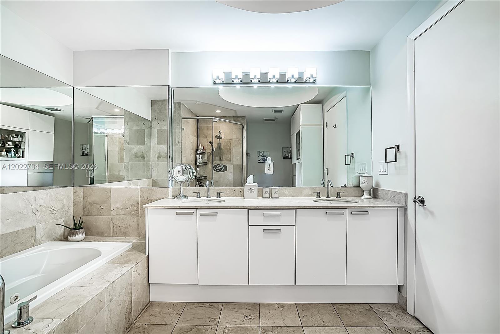3131 NE 188th St #1-1104, Aventura FL 33180