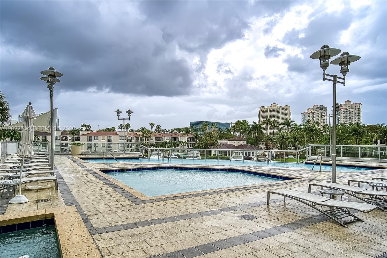 3131 NE 188th St #1-1104, Aventura FL 33180