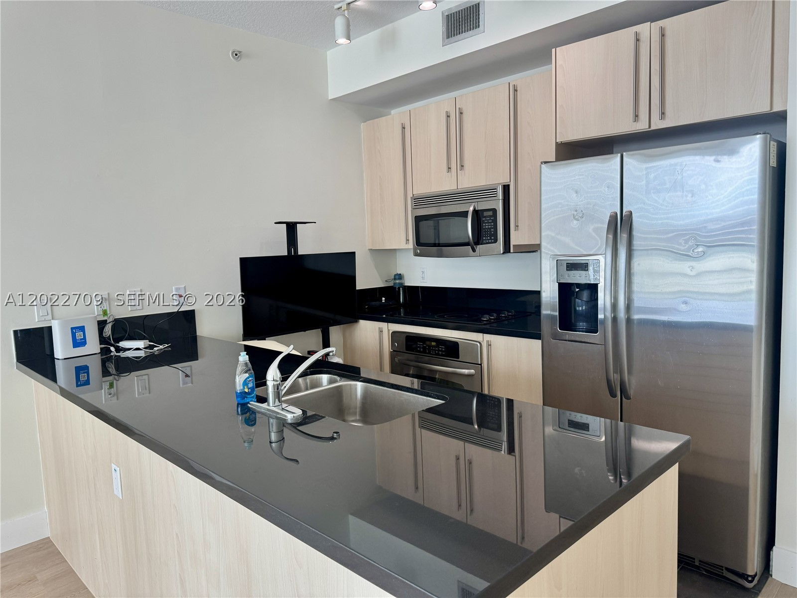 1111 SW 1st Ave #2118, Miami FL 33130