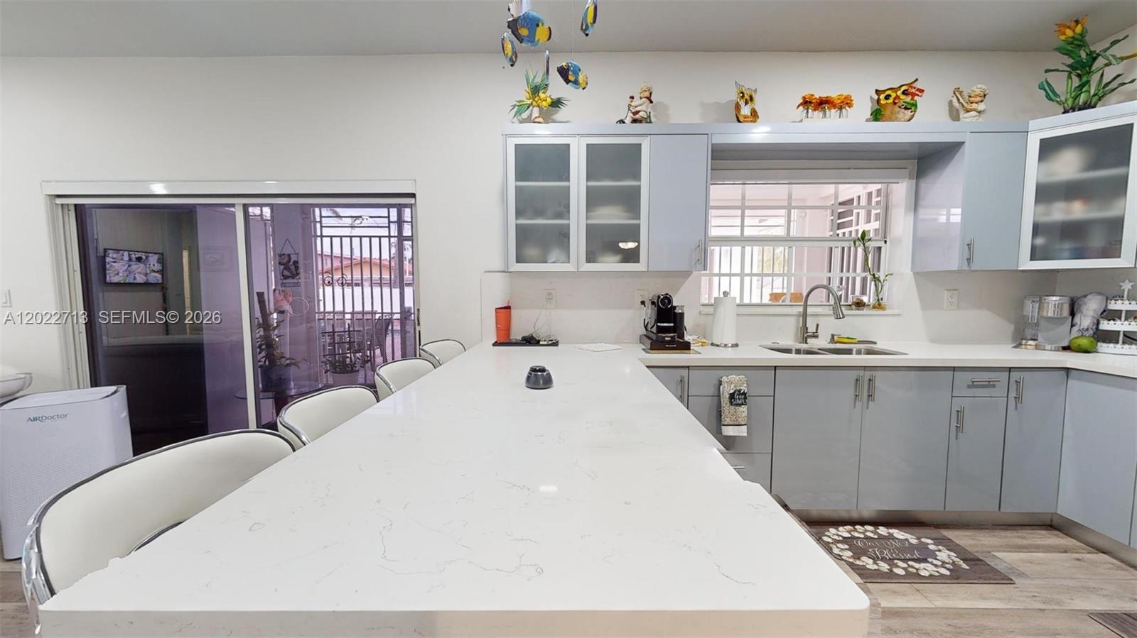 357 W 44th St, Hialeah FL 33012