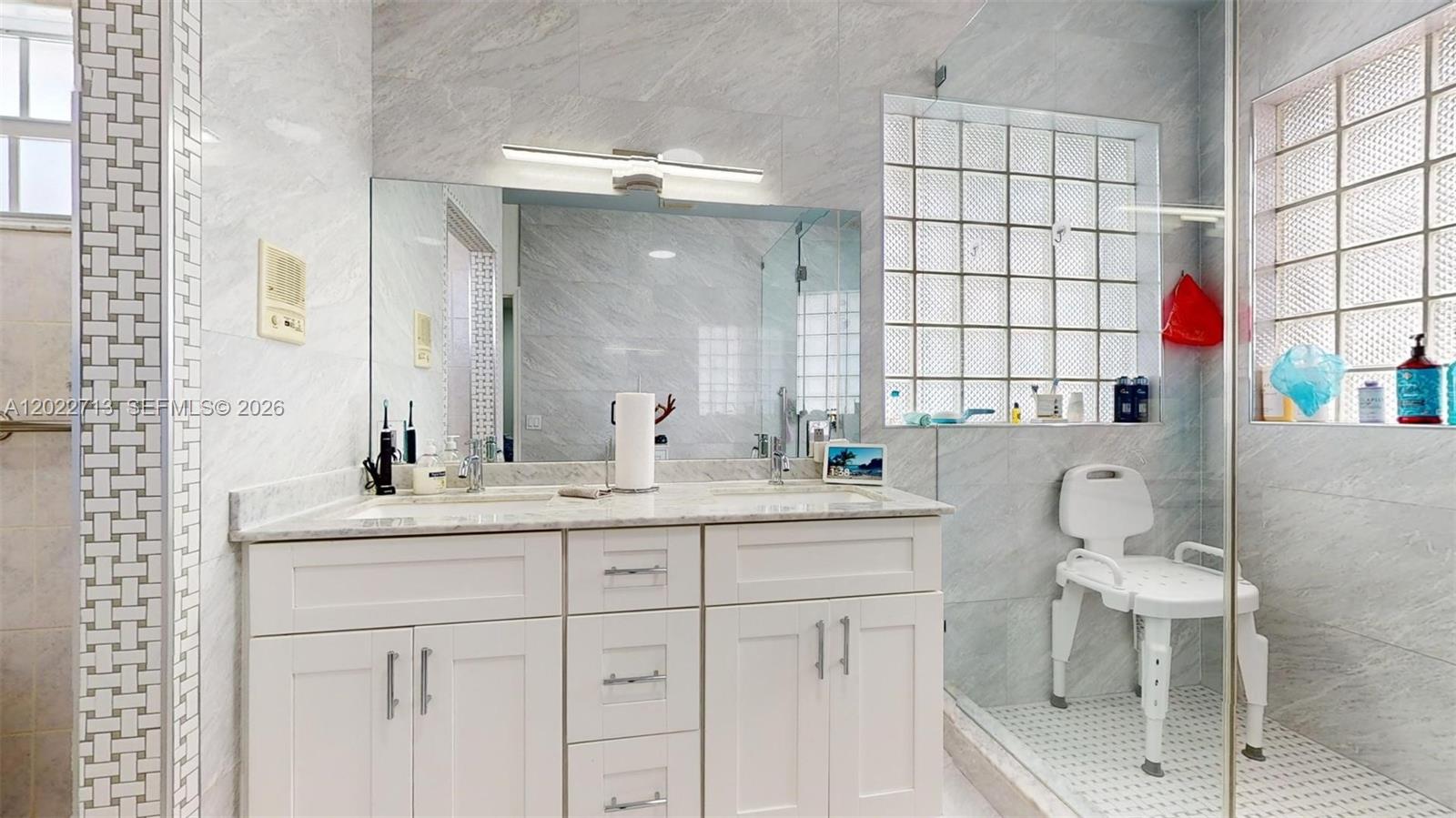 357 W 44th St, Hialeah FL 33012