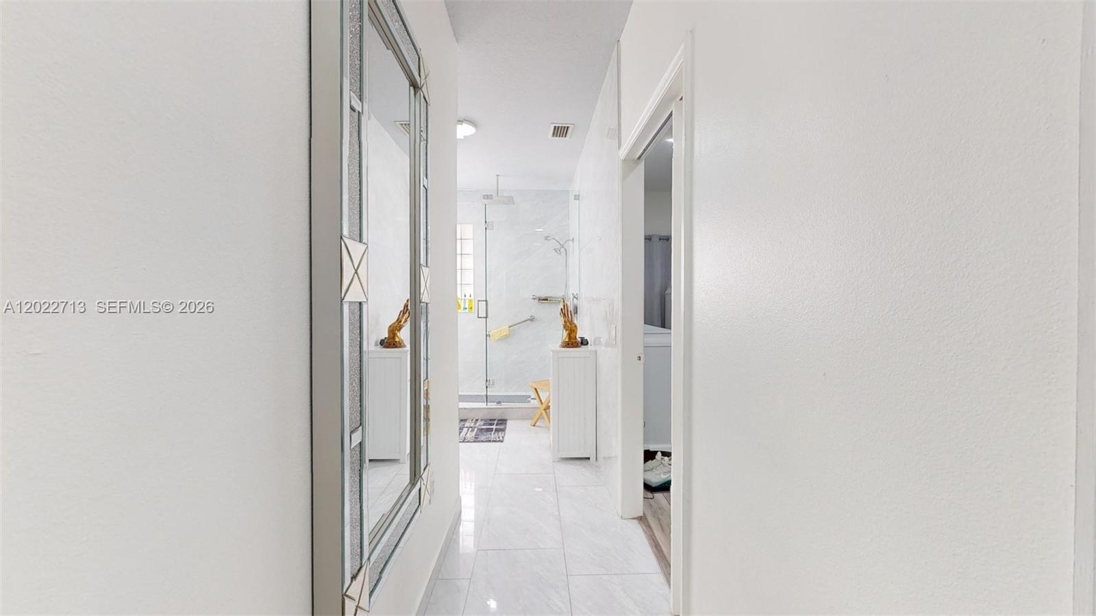 357 W 44th St, Hialeah FL 33012