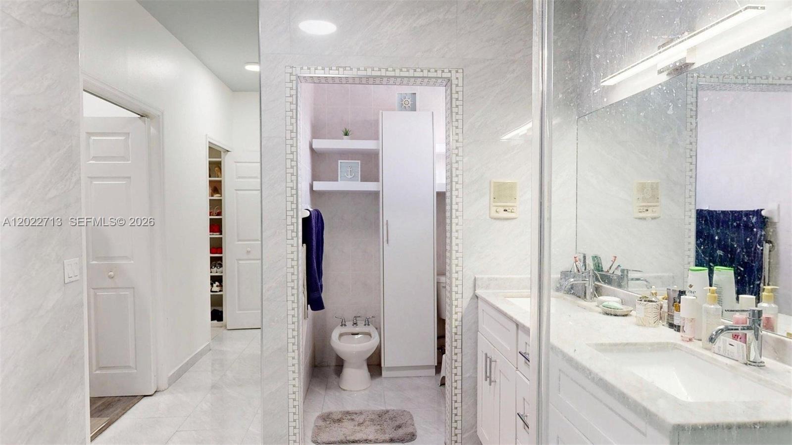 357 W 44th St, Hialeah FL 33012