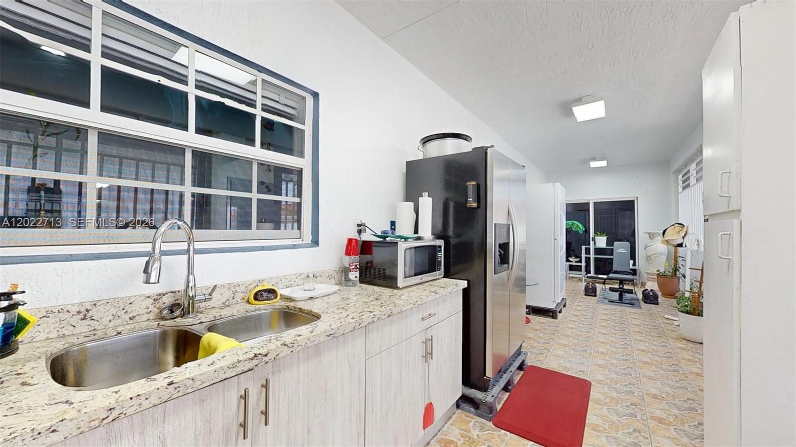 357 W 44th St, Hialeah FL 33012