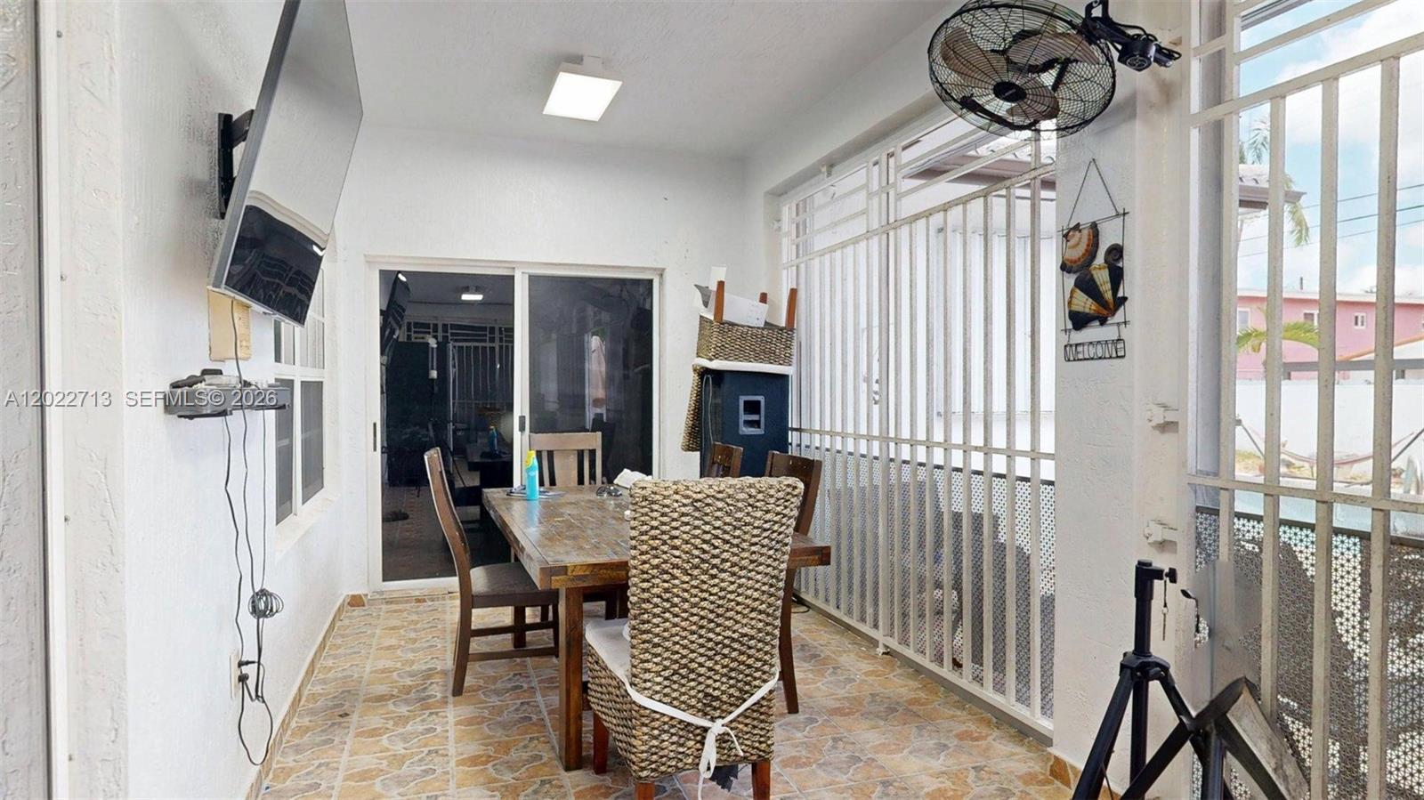 357 W 44th St, Hialeah FL 33012