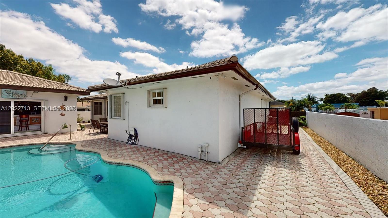 357 W 44th St, Hialeah FL 33012