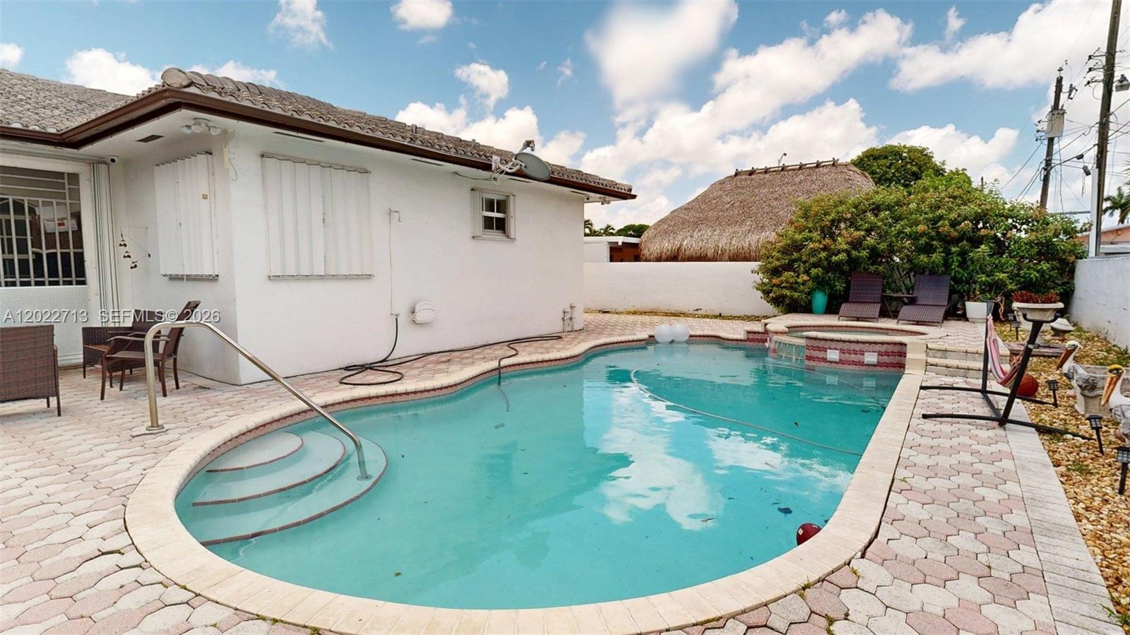 357 W 44th St, Hialeah FL 33012