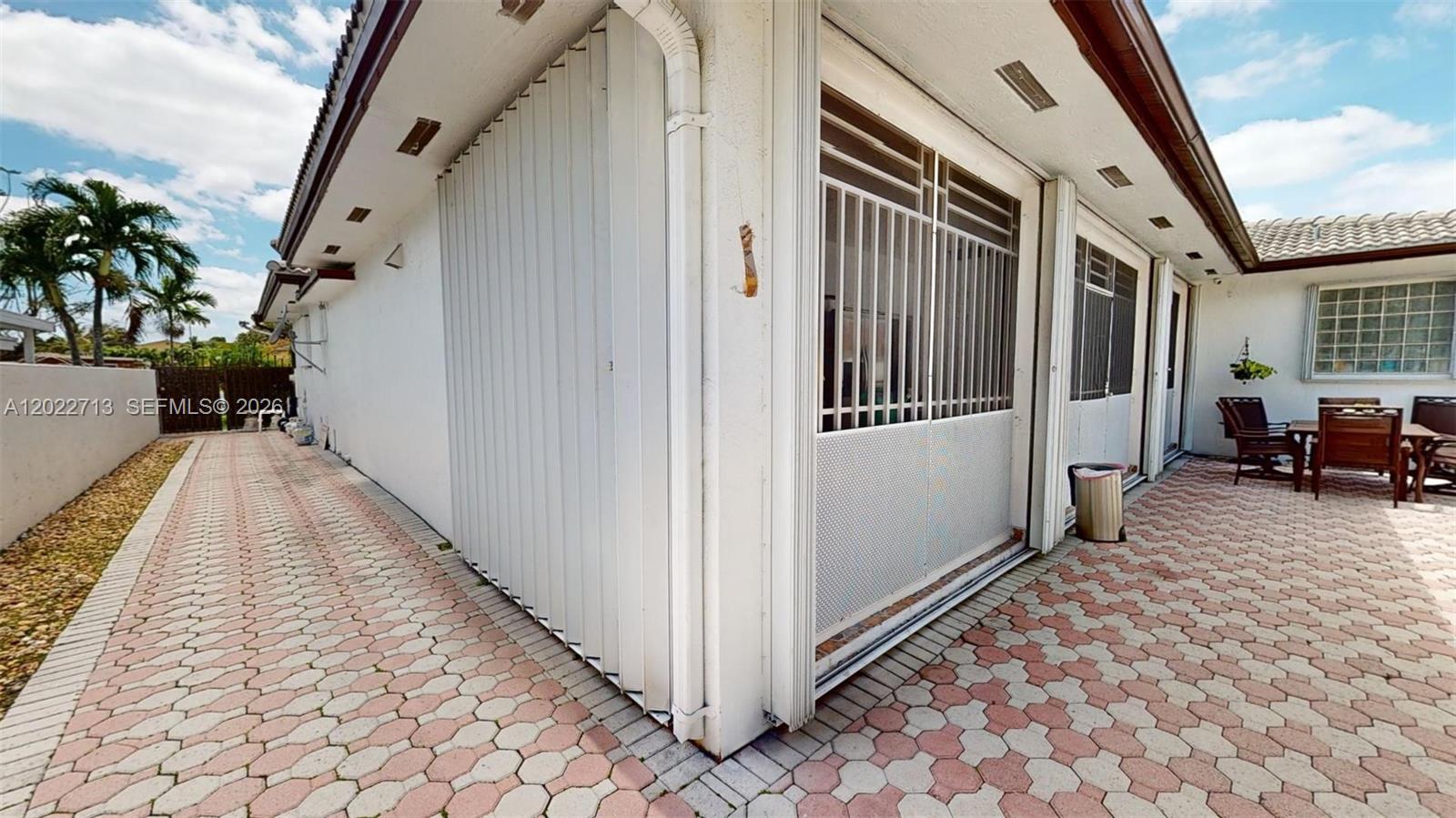 357 W 44th St, Hialeah FL 33012