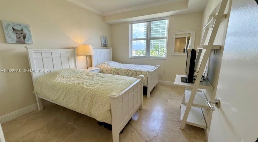 20000 E Country Club Dr #601, Aventura FL 33180