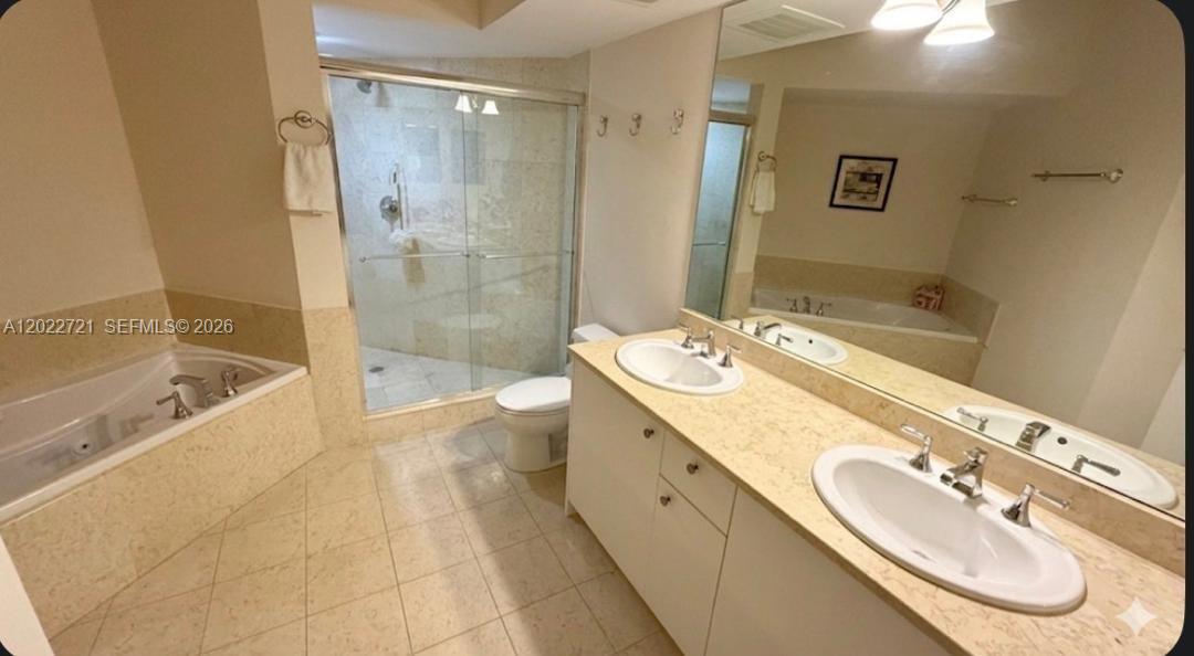 20000 E Country Club Dr #601, Aventura FL 33180