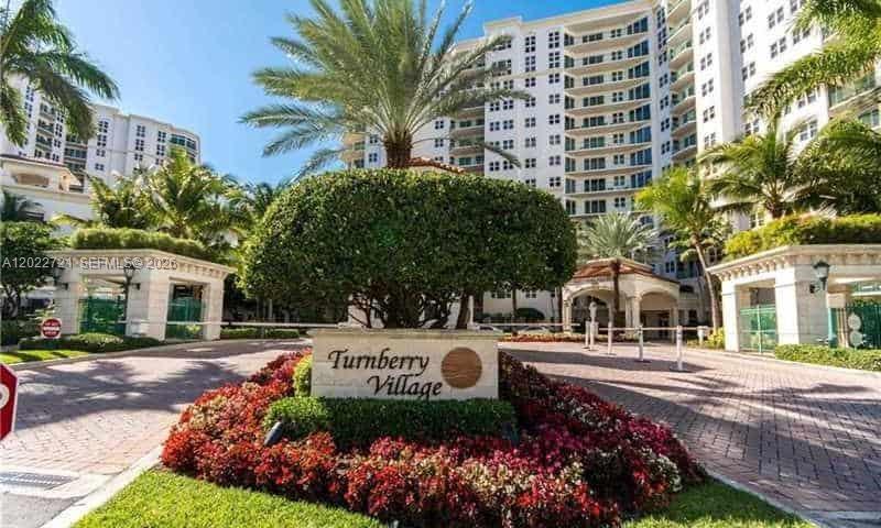 20000 E Country Club Dr #601, Aventura FL 33180