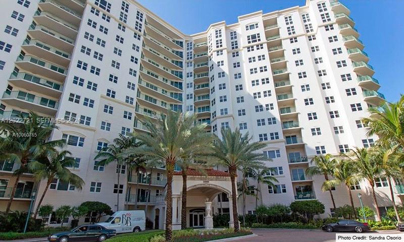 20000 E Country Club Dr #601, Aventura FL 33180