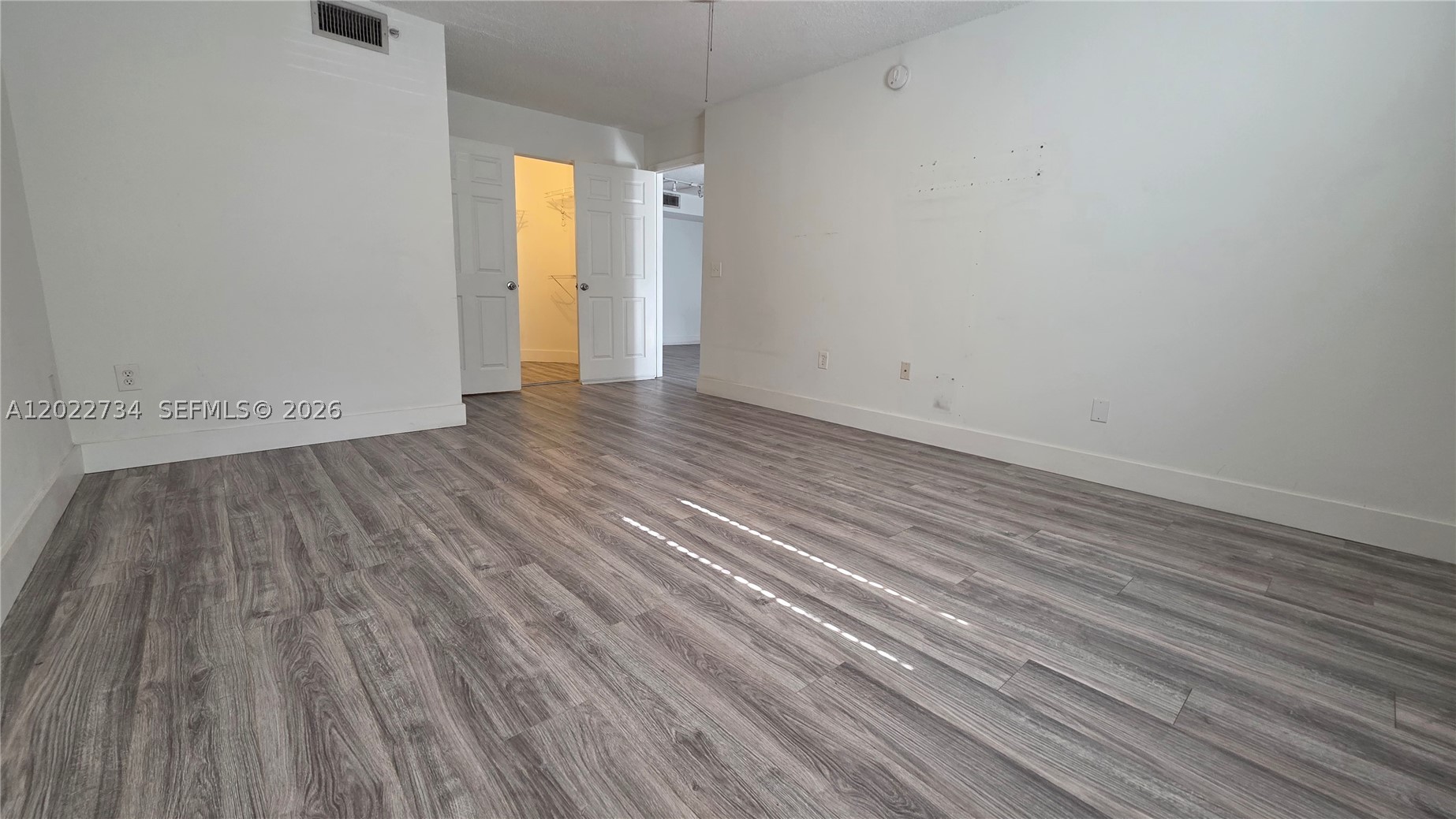 5011 Wiles Rd #203, Coconut Creek FL 33073