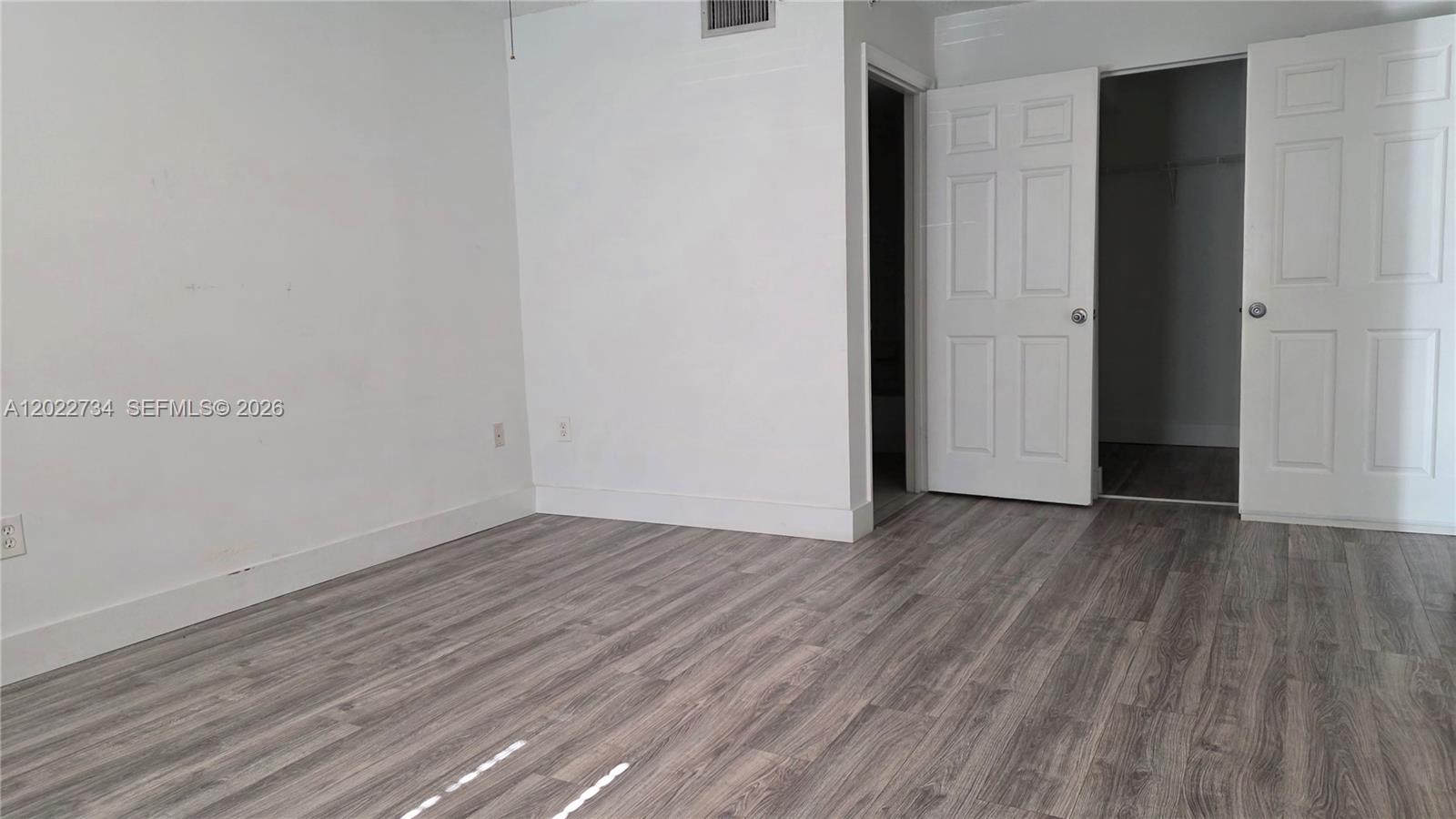 5011 Wiles Rd #203, Coconut Creek FL 33073