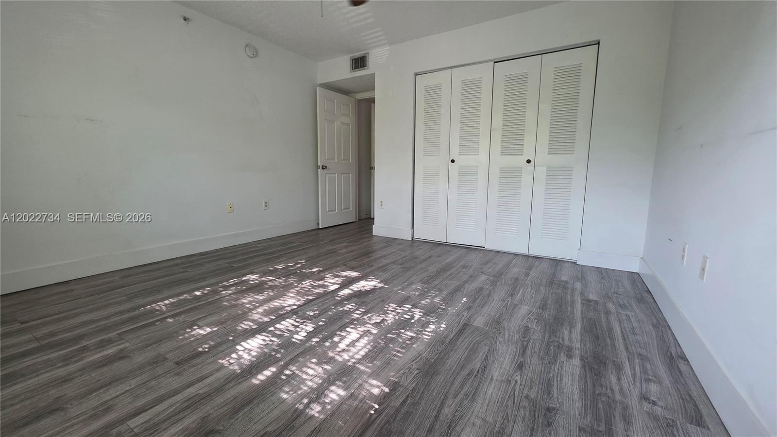5011 Wiles Rd #203, Coconut Creek FL 33073