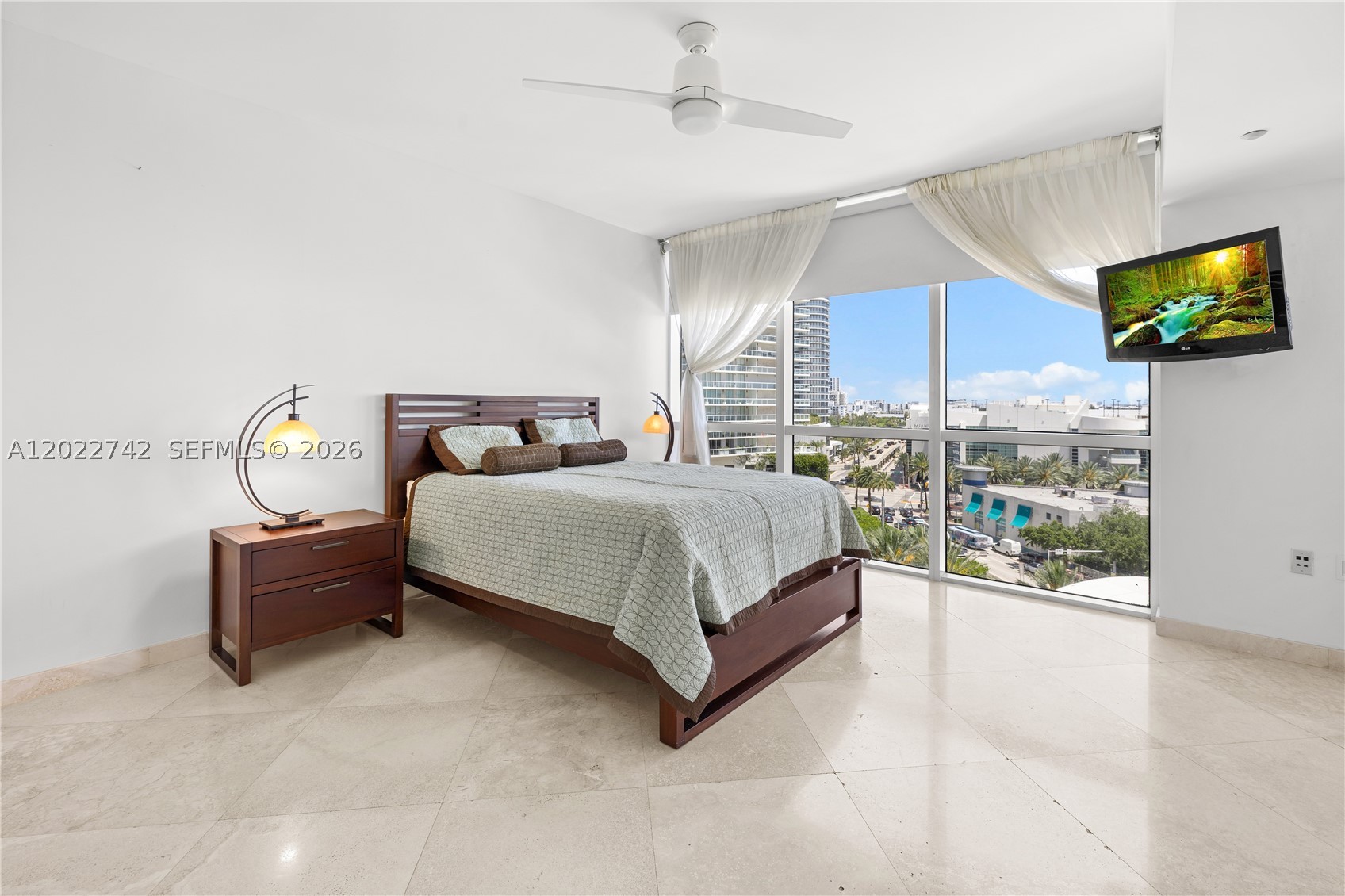 400 Alton Rd #907, Miami Beach FL 33139