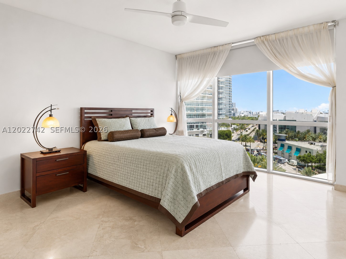 400 Alton Rd #907, Miami Beach FL 33139