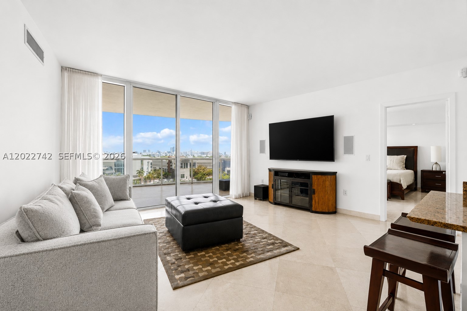 400 Alton Rd #907, Miami Beach FL 33139
