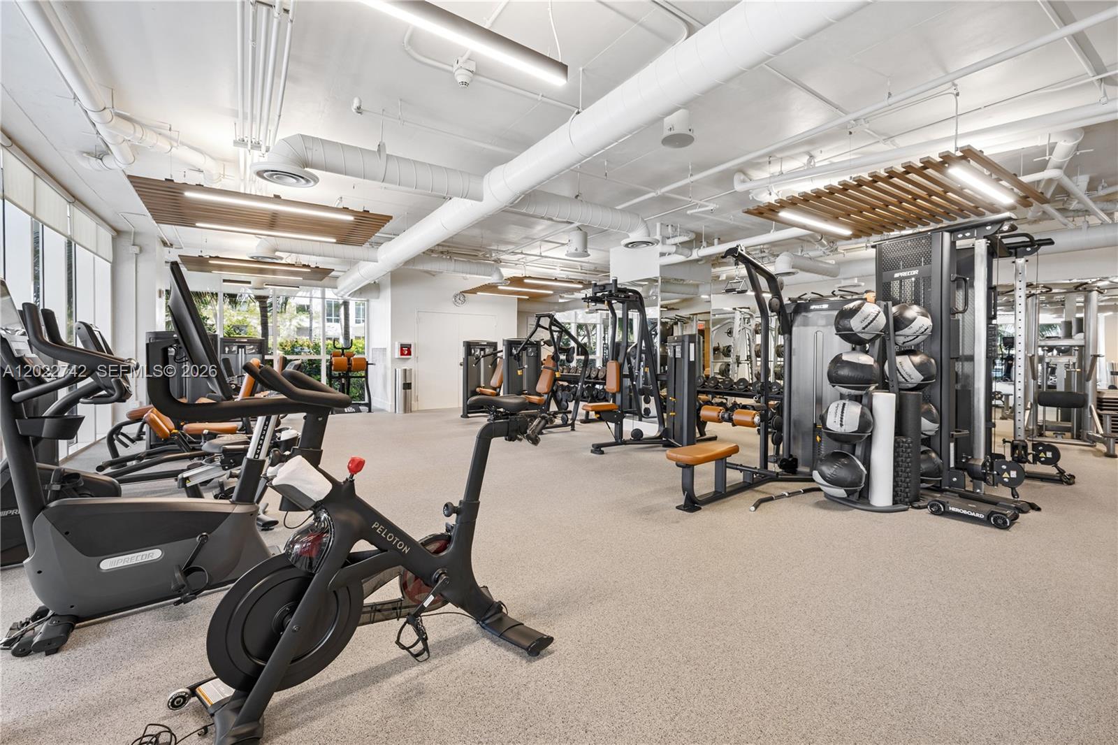 400 Alton Rd #907, Miami Beach FL 33139