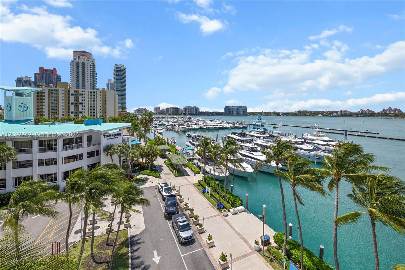 400 Alton Rd #907, Miami Beach FL 33139
