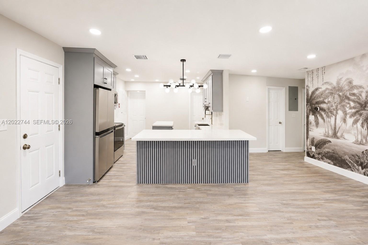 2573 Conroy Dr, North Palm Beach FL 33403