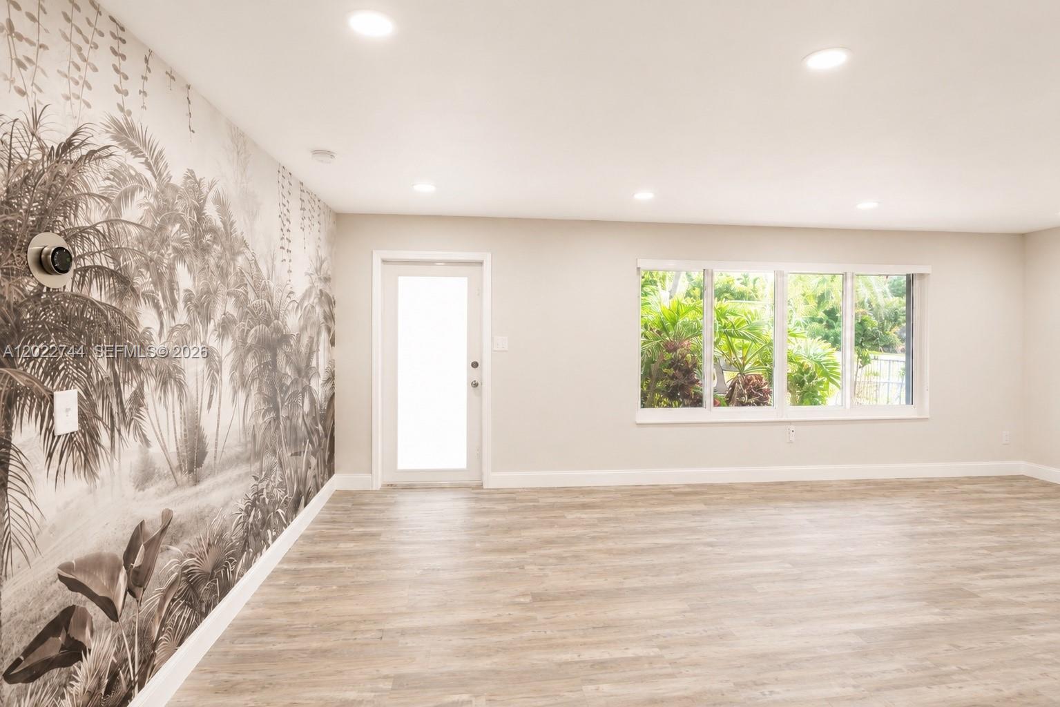 2573 Conroy Dr, North Palm Beach FL 33403