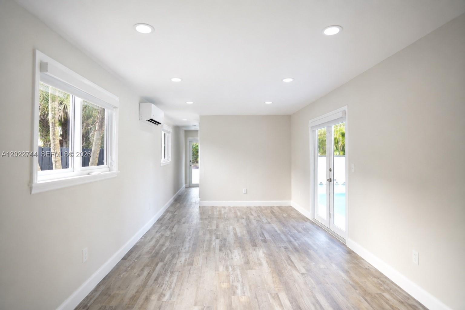 2573 Conroy Dr, North Palm Beach FL 33403