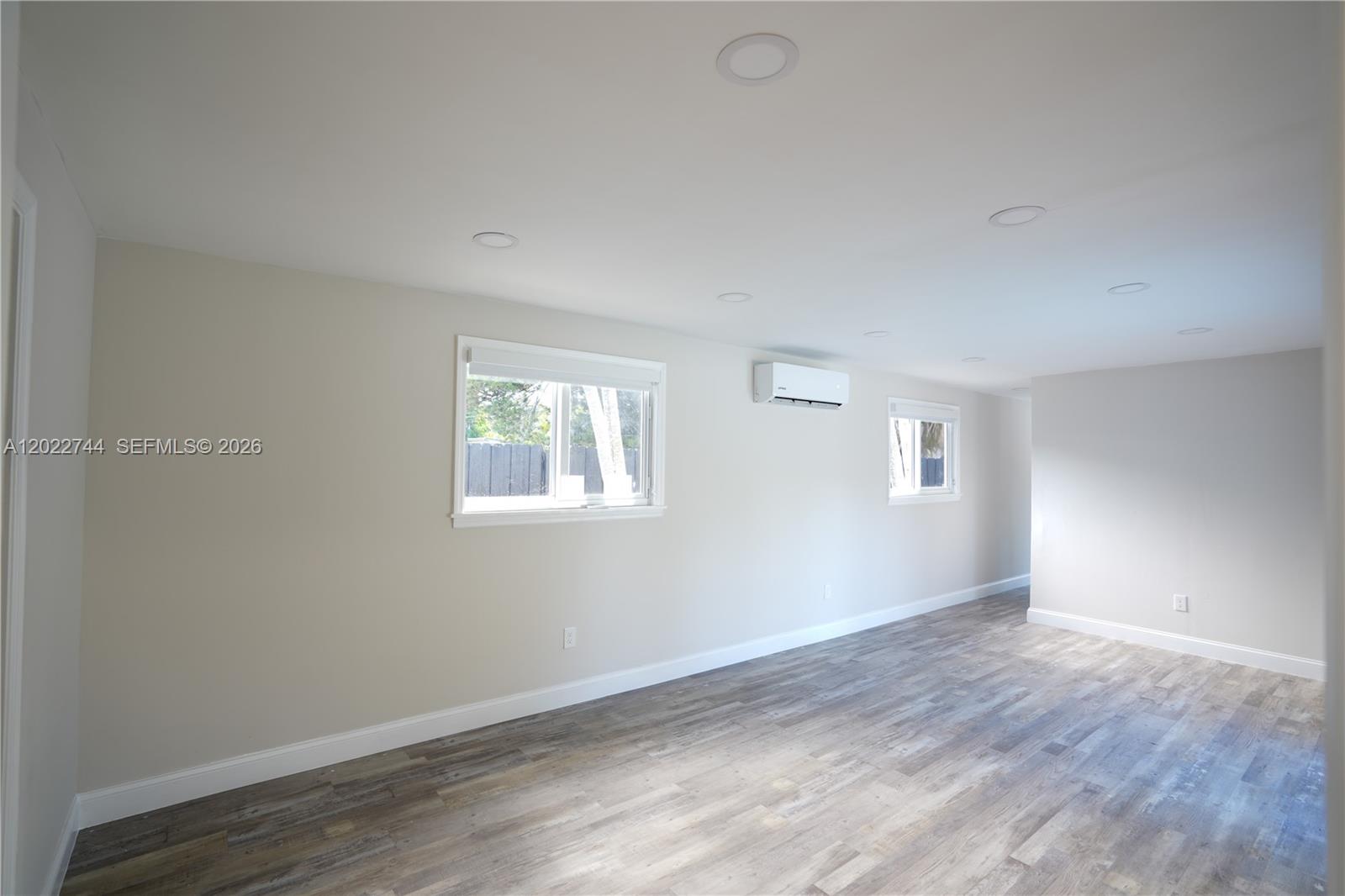 2573 Conroy Dr, North Palm Beach FL 33403